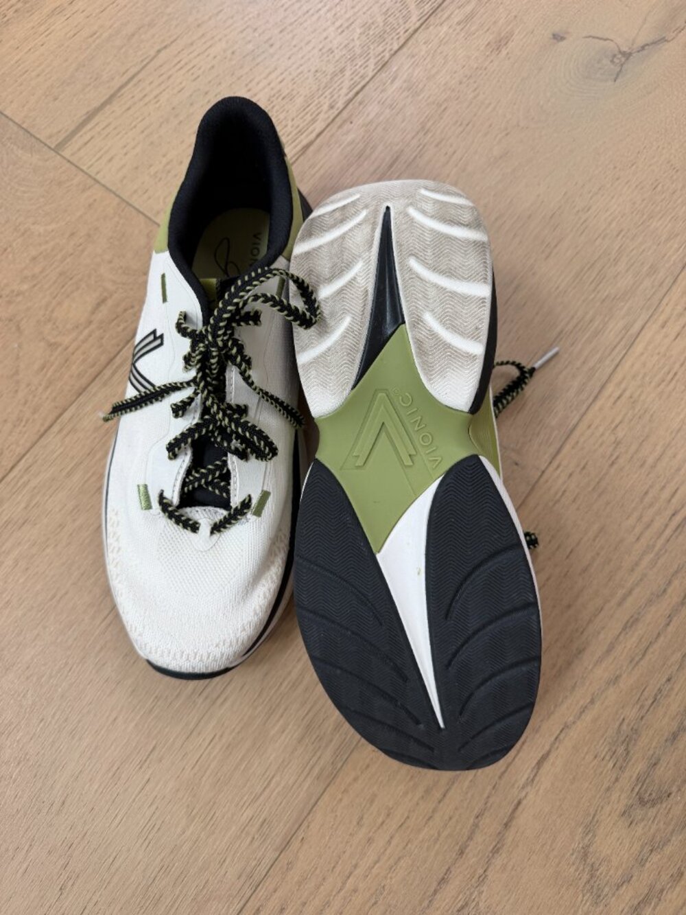 Vionic The Gabby Sneaker - Picture 2 of 2